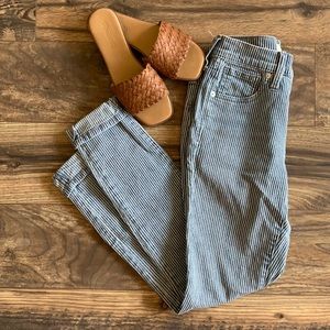 Madewell 9” Midrise Skinny Jeans 23